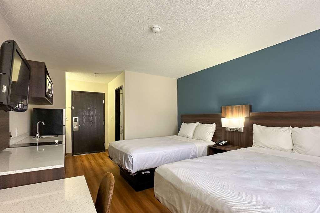Suburban Studios Lavale - Cumberland La Vale Room photo